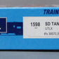 Athearn 1598 HO Scale UTLX Single Dome Tank Car Kit (Pack of 5)