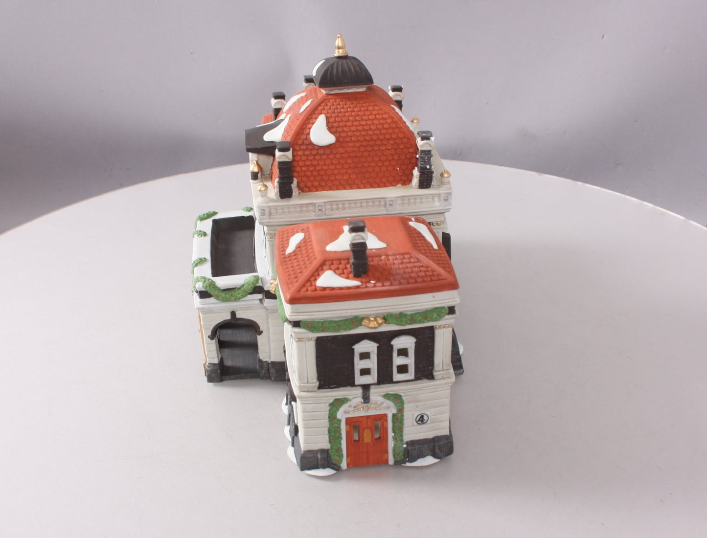 Dept 56 5574-3 Dickens Village Series: Victoria Station LN/Box
