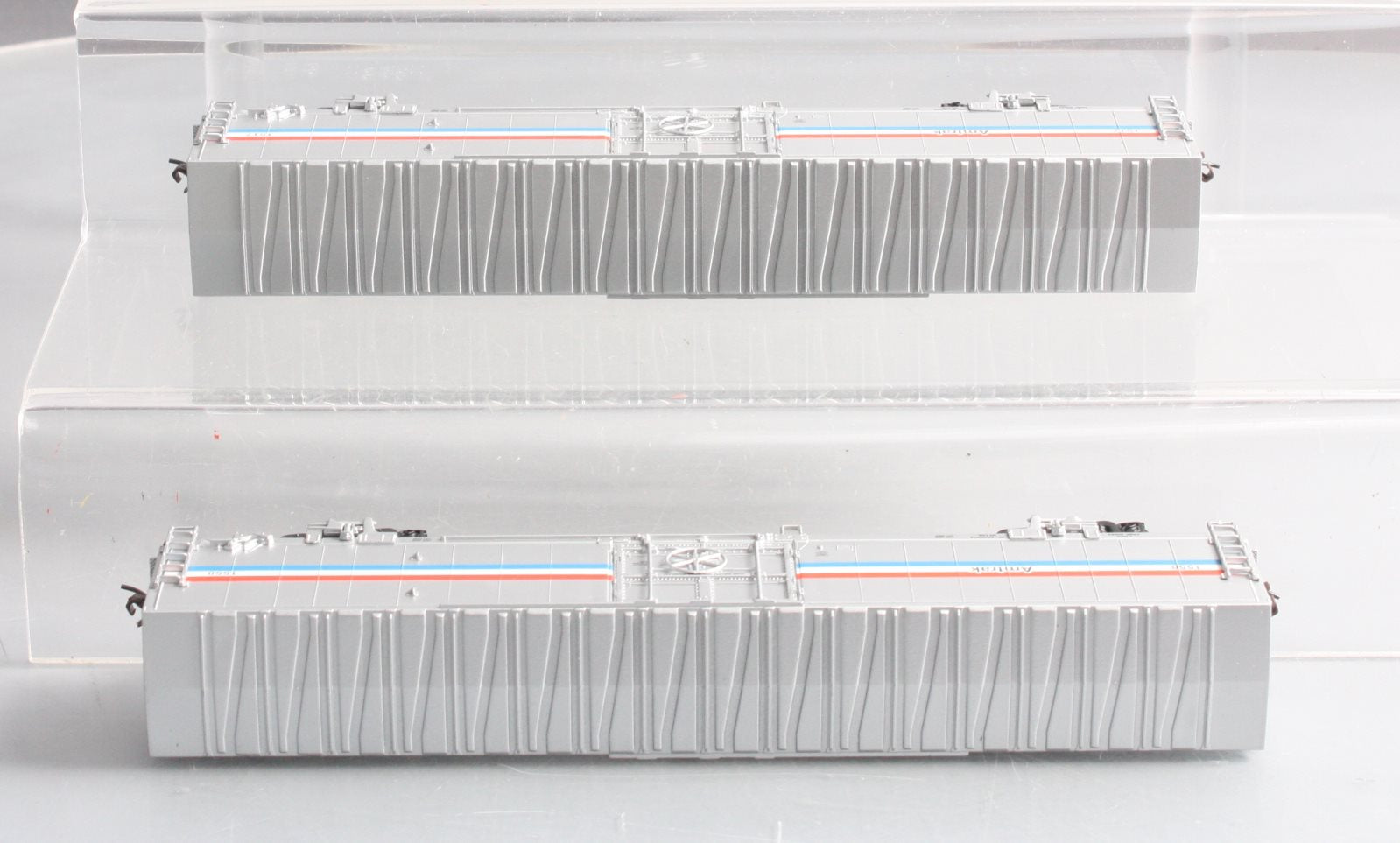 Walthers 932-26021 HO Amtrak 60' Material Handling Car (Pack of 2) LN/Box