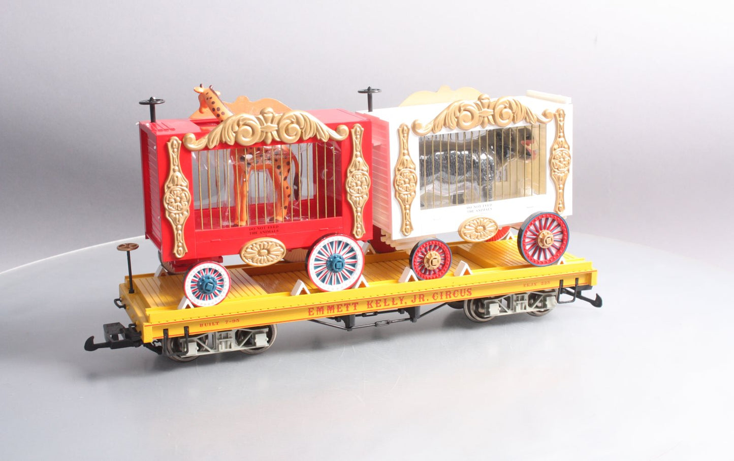 Bachmann 98382 Circus Flat Car w/Giraffe & Hippo Wagons w/Metal Wheels