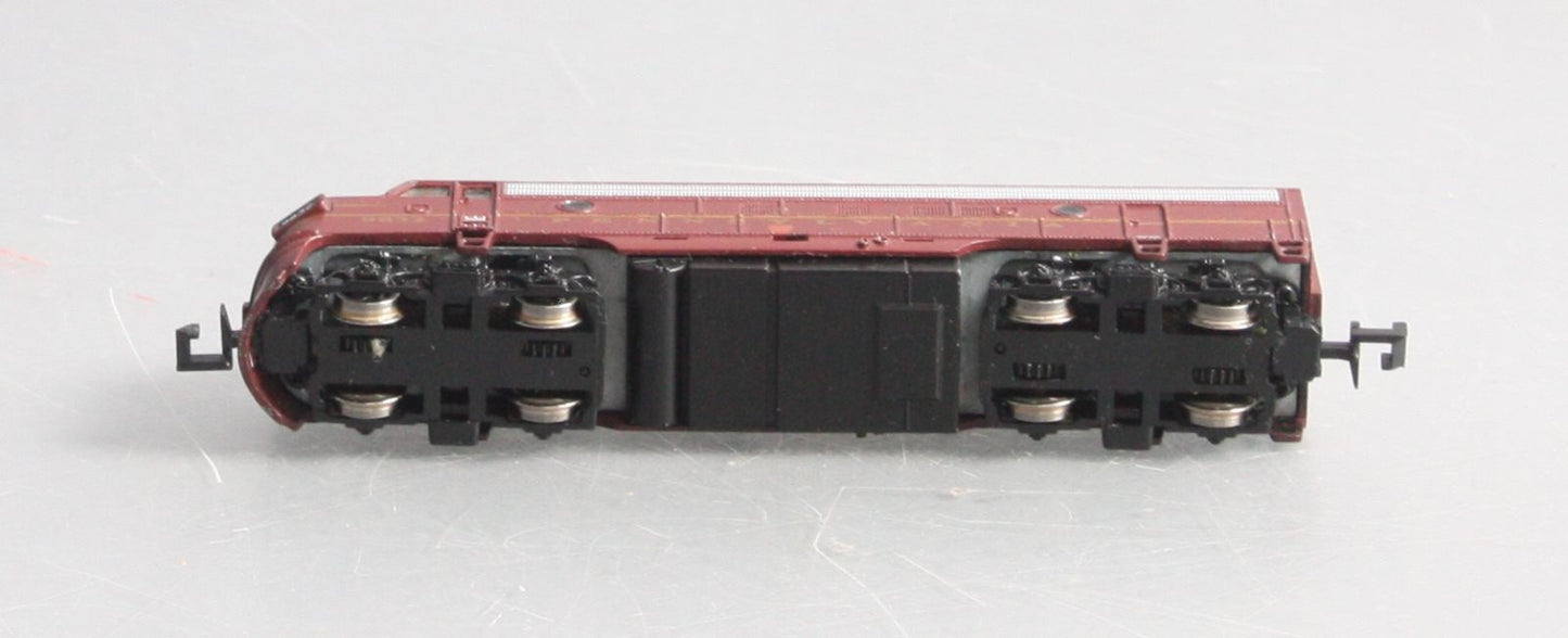 Model Power 89441 N Pennsylvania EMD FP7A Phase II Diesel Locomotive #9832