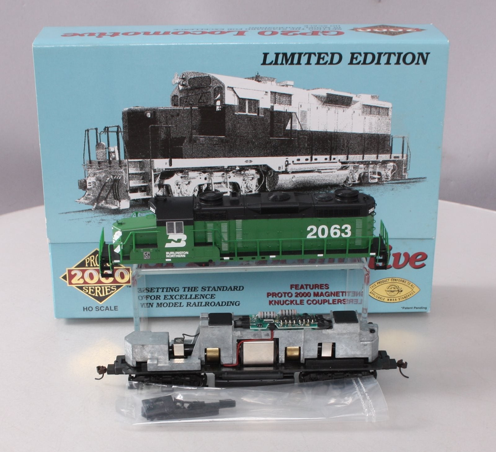 Proto 2000 8120 HO Burlington Northern GP20 Locomotive w/Dynamic Brakes #2063 LN/Box
