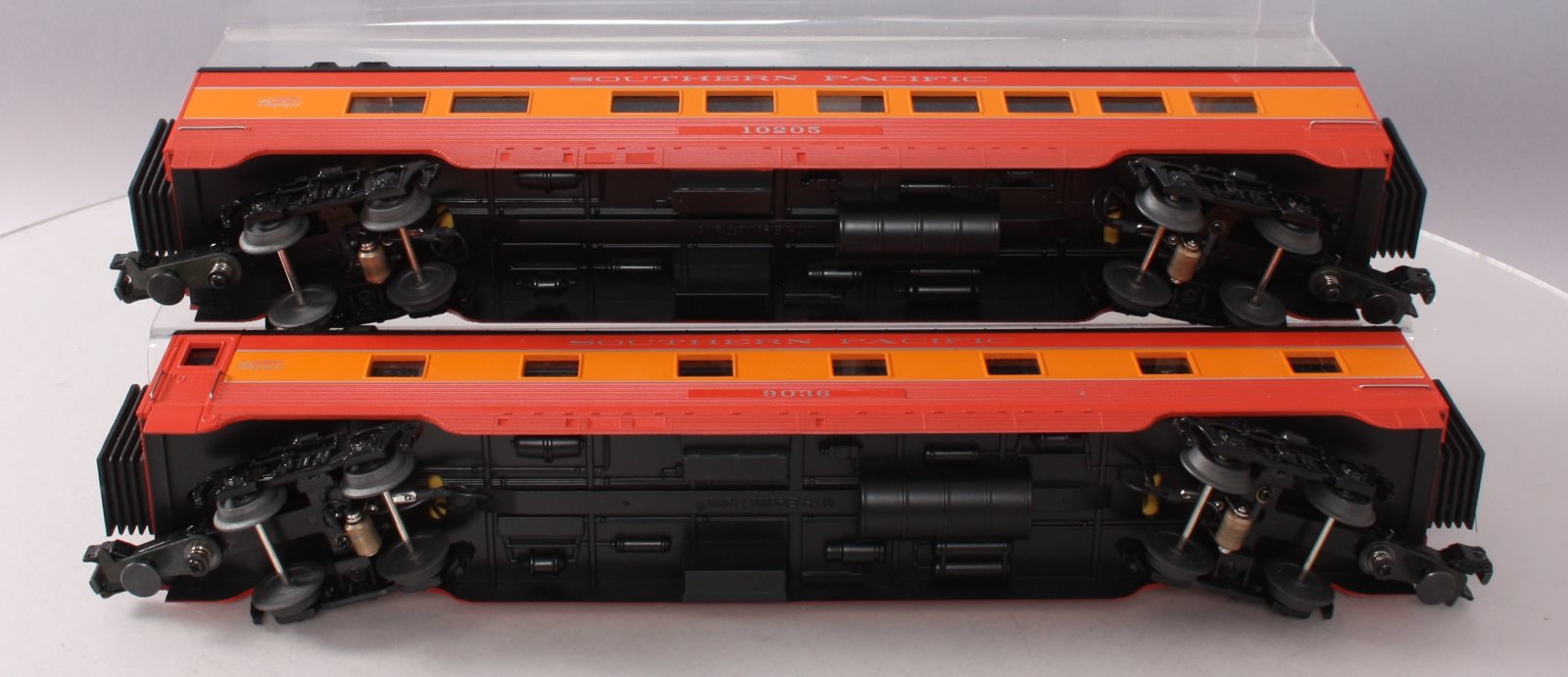 MTH 30-6725 O SP 60' Streamlined ABS Sleeper/Diner Passenger Car Set (Set of 2) LN/Box