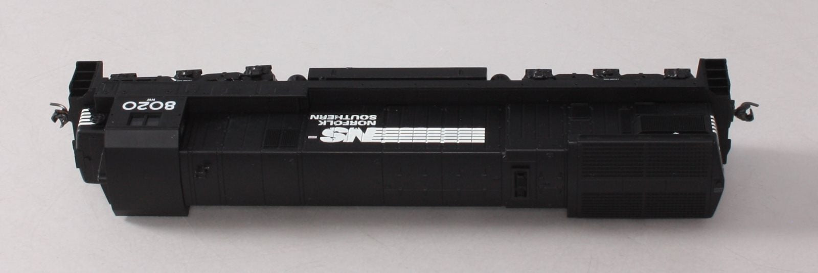 Atlas 8627 HO Scale Norfolk Southern C30-7 Diesel Locomotive #8020