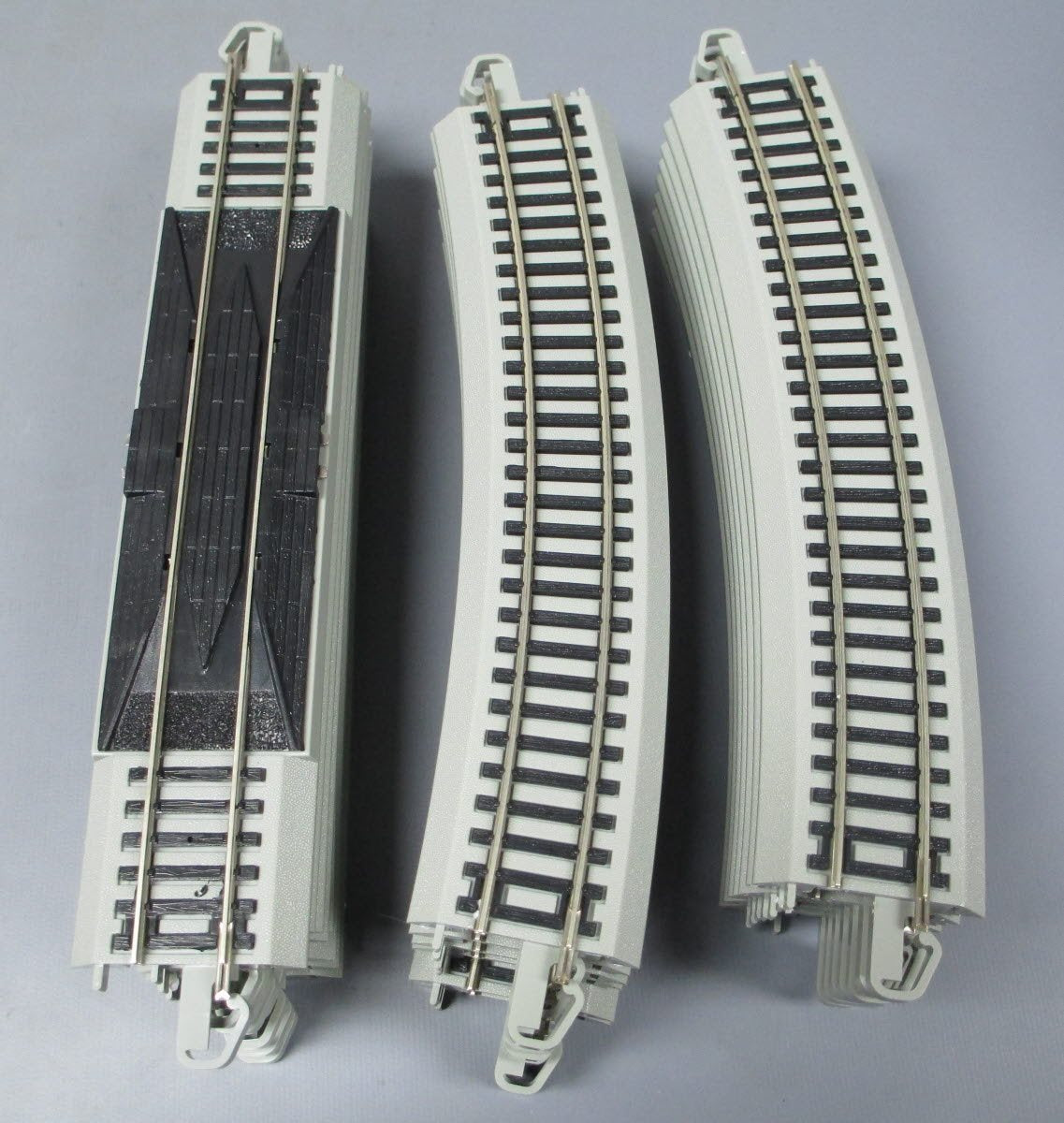 Bachmann 01205 Amtrak Acela Express HO Gauge Electric Starter Train Set with DCC