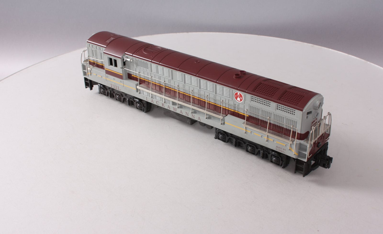 Lionel 6-18322 O Lackawanna Postwar Reproduction Diesel Locomotive #2321 EX/Box