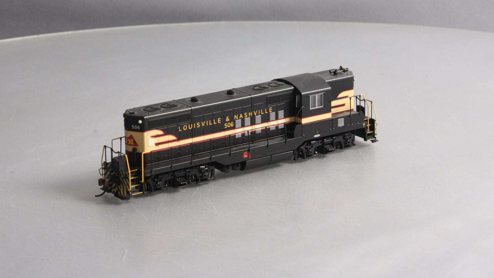 Bachmann 62806 HO Scale Louisville & Nashville GP9 Diesel Locomotive #506 w/ DCC