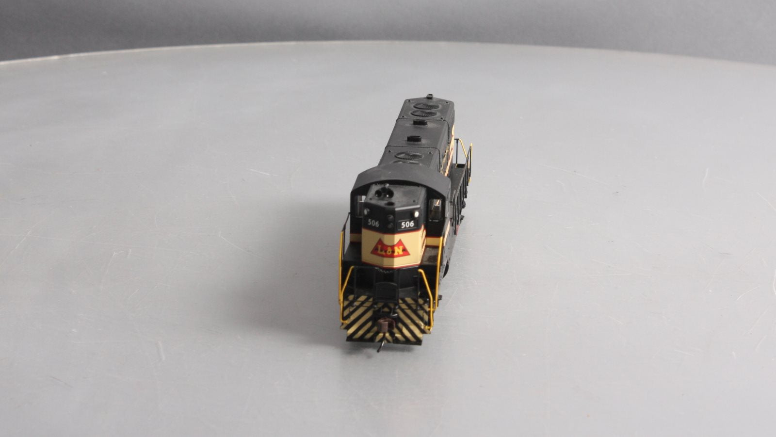 Bachmann 62806 HO Scale Louisville & Nashville GP9 Diesel Locomotive #506 w/ DCC