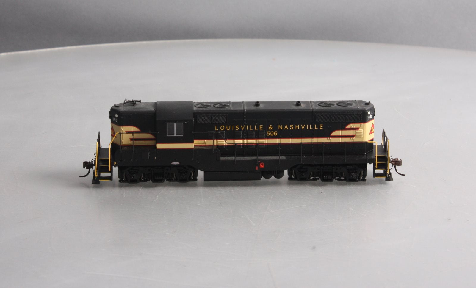 Bachmann 62806 HO Scale Louisville & Nashville GP9 Diesel Locomotive #506 w/ DCC