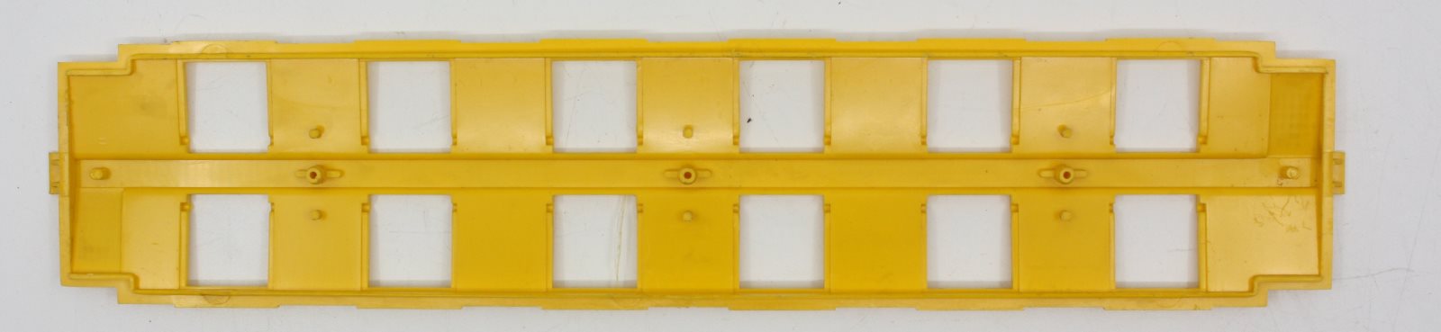 Lionel 6123-31 Yellow Hopper Roof without Hatches