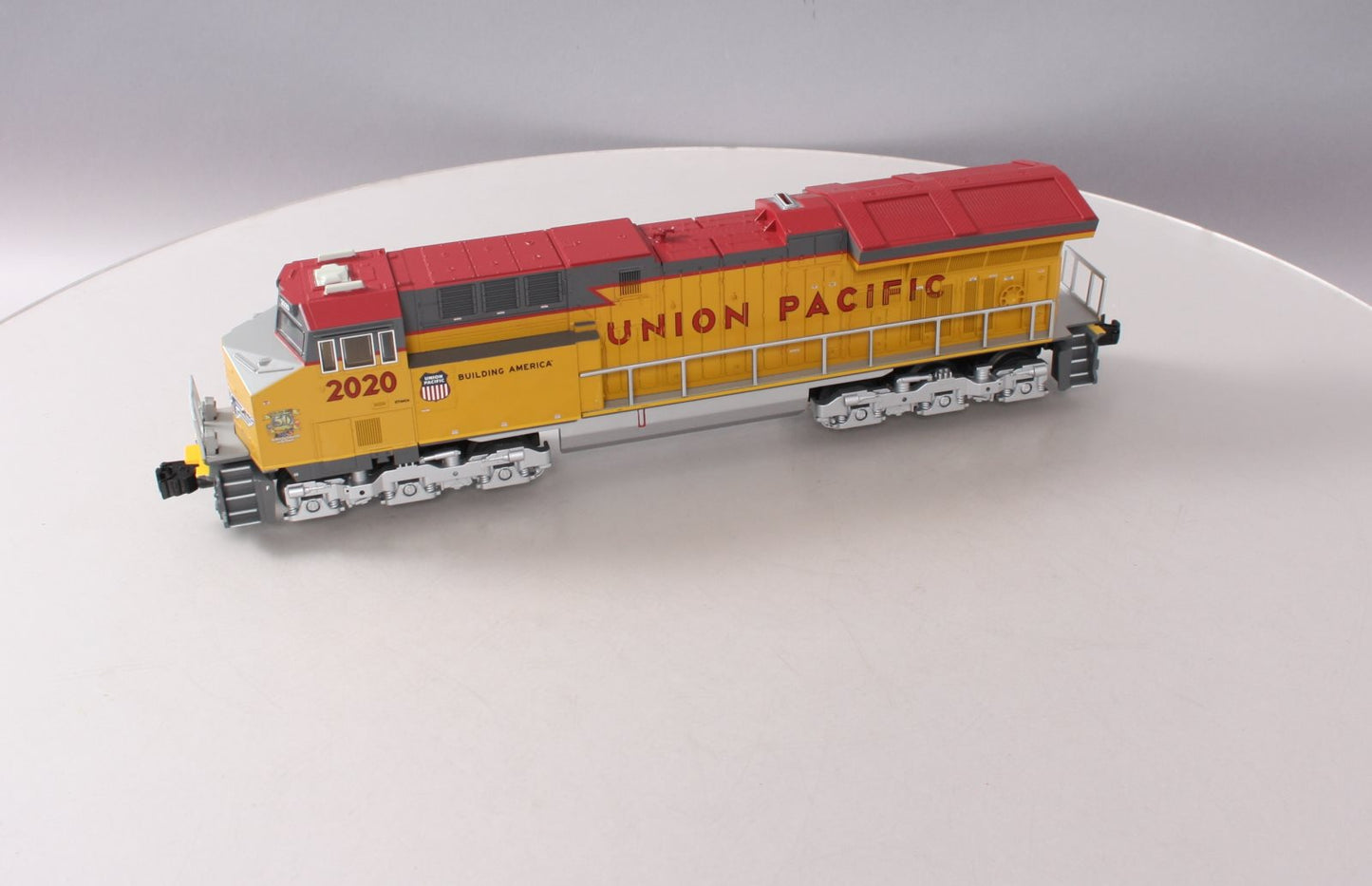 Lionel 2001110 O Union Pacific LCCA 50th Anniversary ET44AC Diesel #2020 NIB