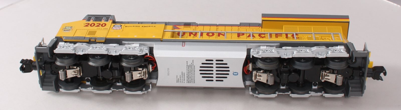 Lionel 2001110 O Union Pacific LCCA 50th Anniversary ET44AC Diesel #2020 NIB
