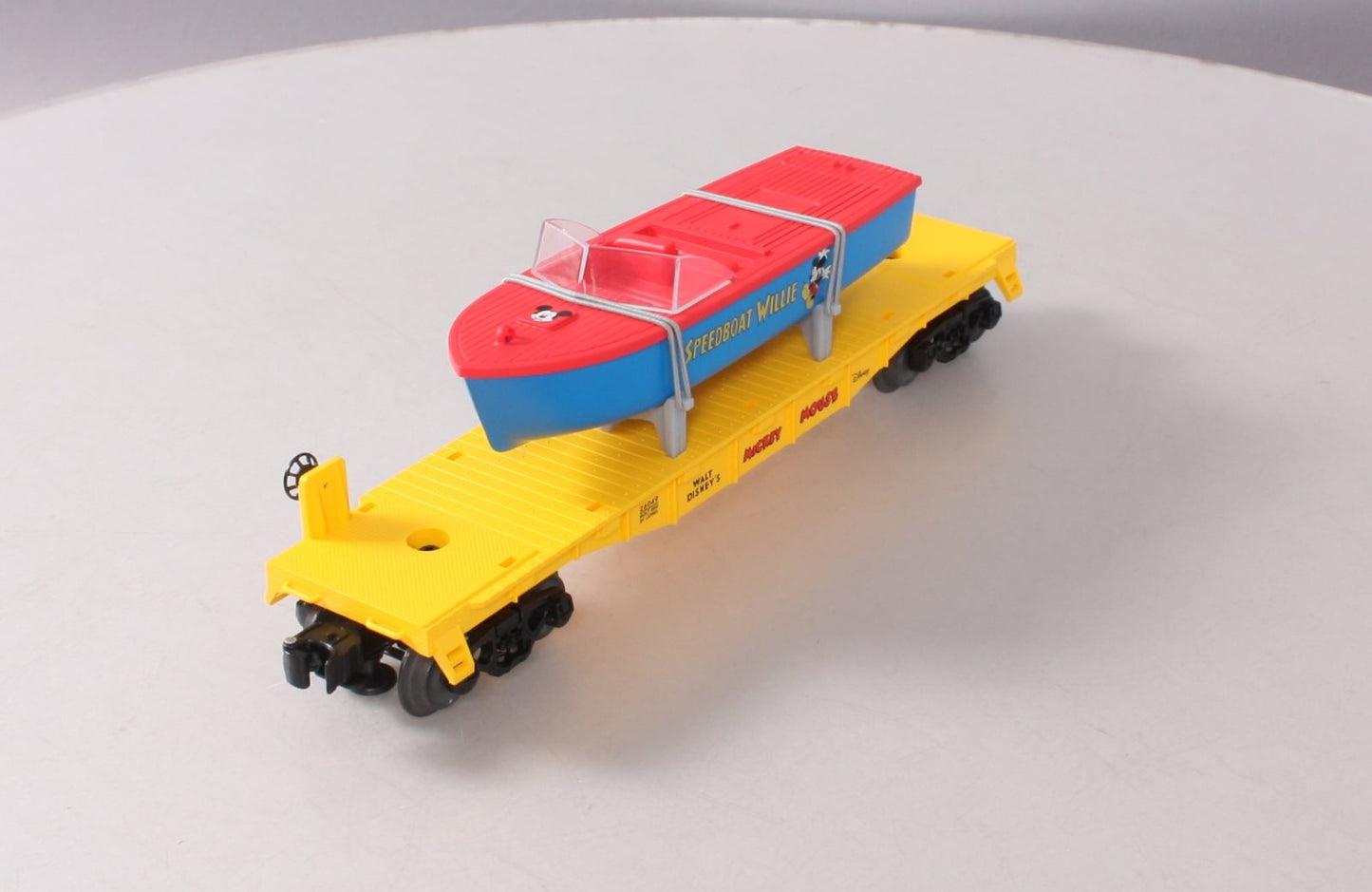 Lionel 6-26049 Disney Flat w/Speedboat Willy Boat LN/Box