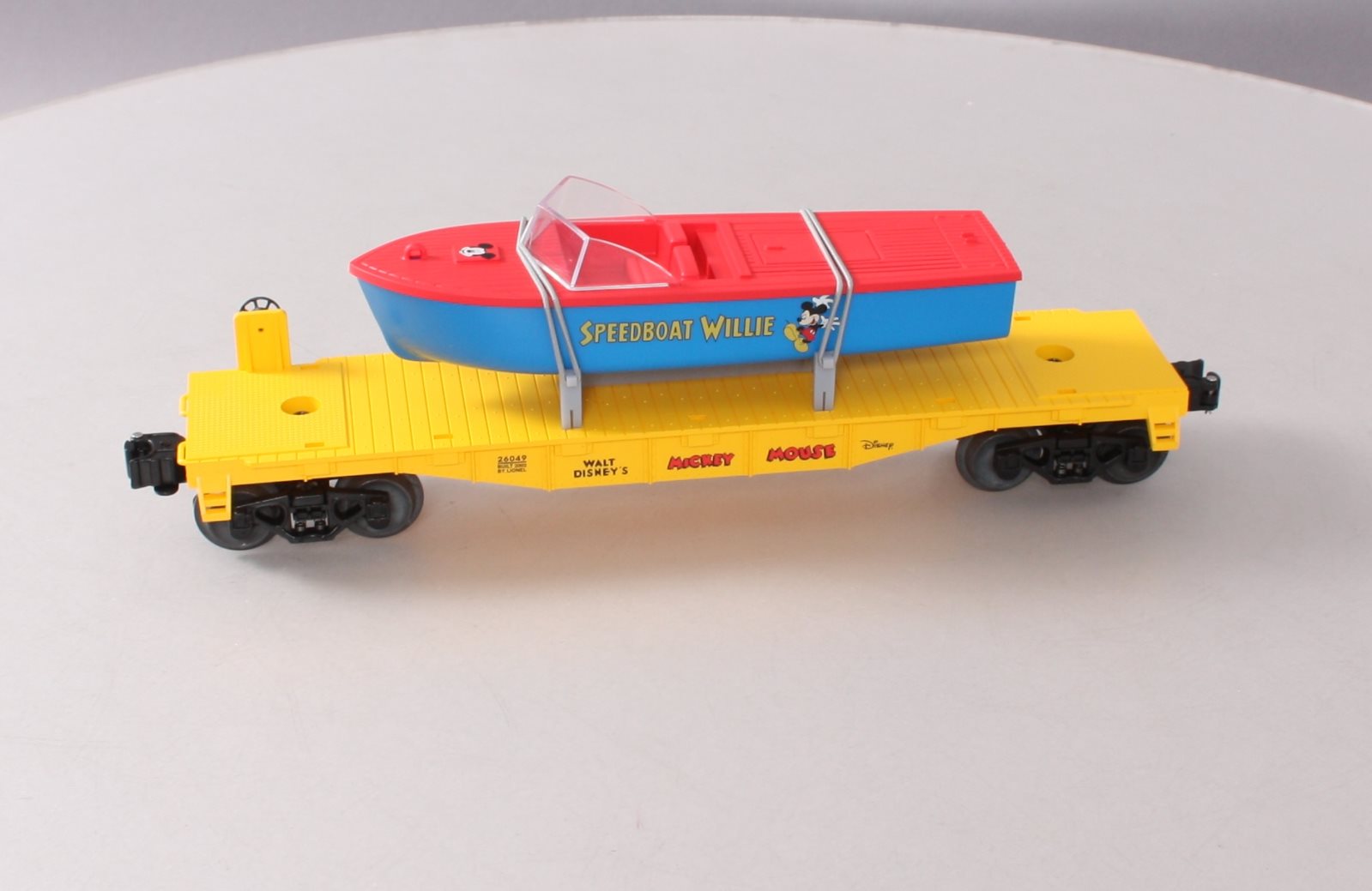 Lionel 6-26049 Disney Flat w/Speedboat Willy Boat LN/Box