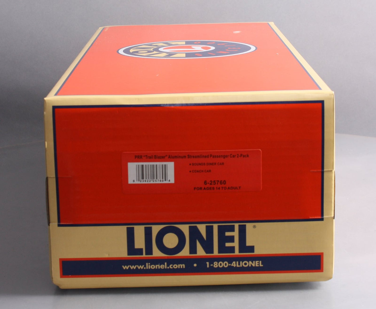 Lionel 6-25760 O Pennsylvania 15" Aluminum Car Diner/Coach Set (2)