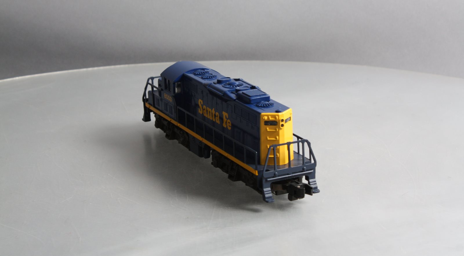 American Flyer 6-48003 S Gauge Santa Fe GP-9 Non-Powered Diesel Locomotive LN/Box