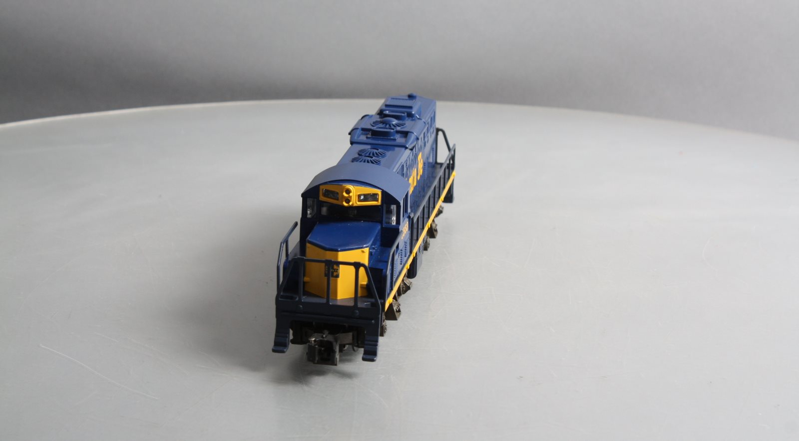American Flyer 6-48003 S Gauge Santa Fe GP-9 Non-Powered Diesel Locomotive LN/Box