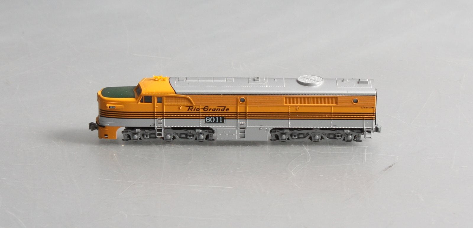 Kato 176-4107 N Denver & Rio Grande Western Alco PA1 Diesel Locomotive #6011