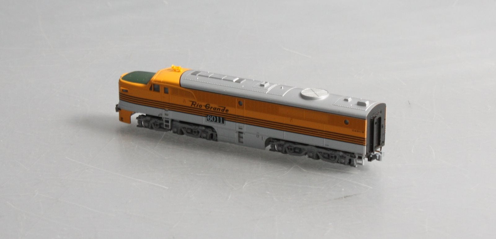Kato 176-4107 N Denver & Rio Grande Western Alco PA1 Diesel Locomotive #6011