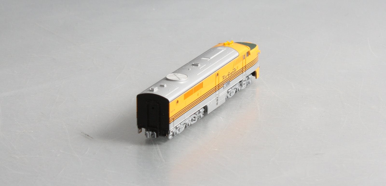 Kato 176-4107 N Denver & Rio Grande Western Alco PA1 Diesel Locomotive #6011