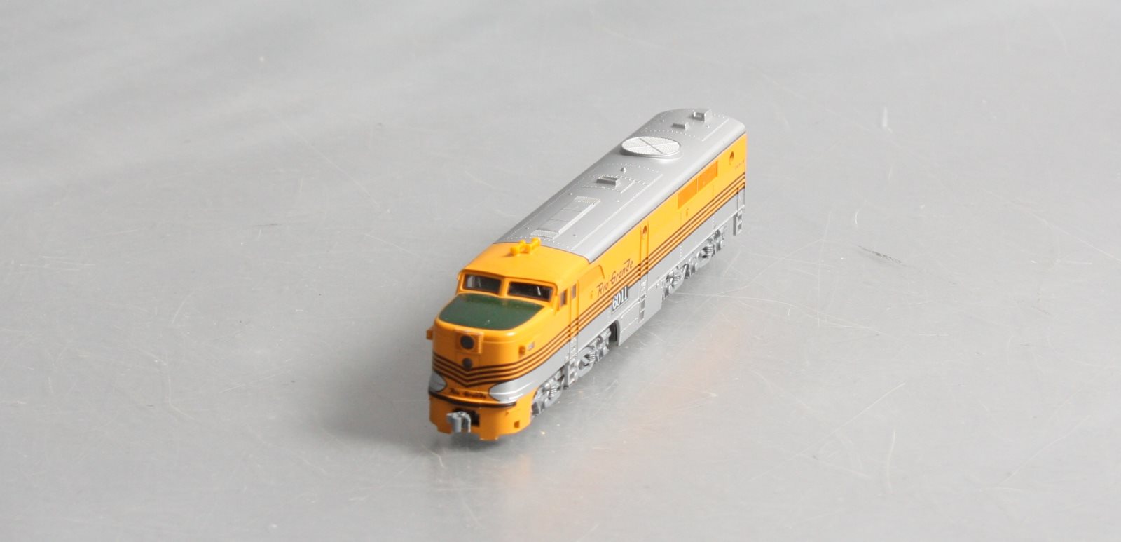 Kato 176-4107 N Denver & Rio Grande Western Alco PA1 Diesel Locomotive #6011