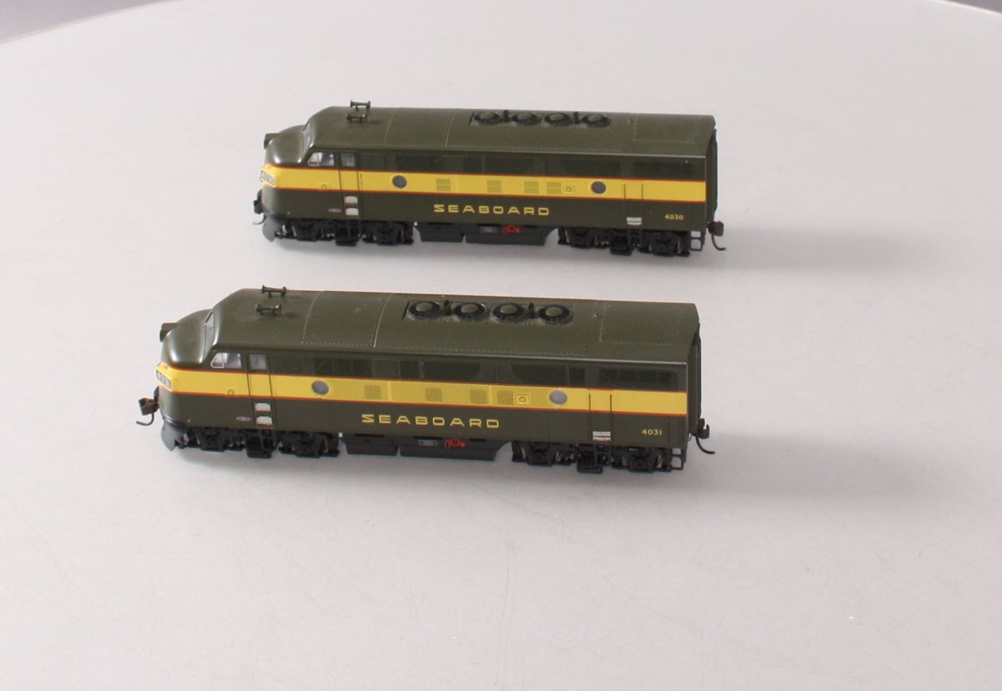 Athearn G2517 HO Scale Seaboard F3 Diesel Locomotive AA Set #4030/4031 LN/Box