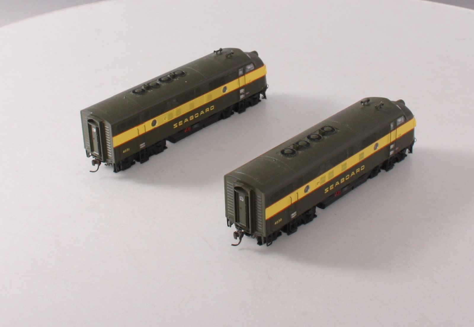 Athearn G2517 HO Scale Seaboard F3 Diesel Locomotive AA Set #4030/4031 LN/Box