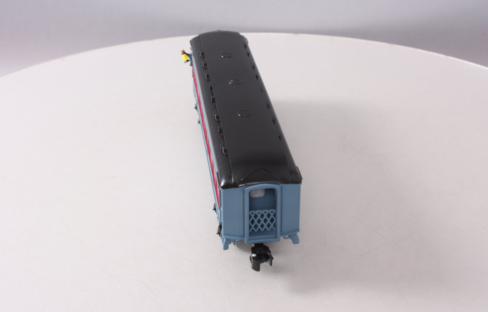 Lionel 6-36875 O Gauge Polar Express Coach with Conductor Announcements NIB