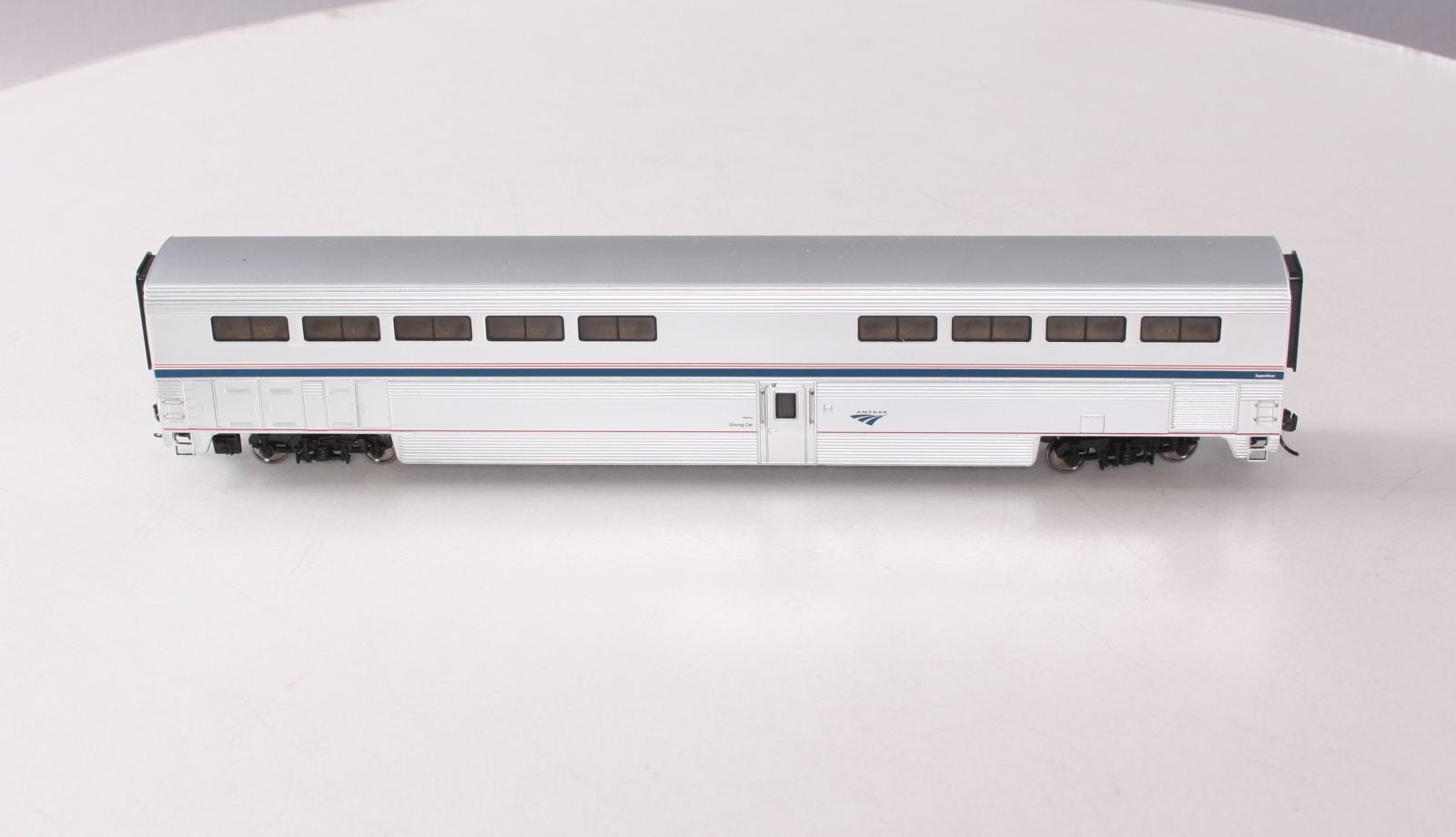 Walthers 920-11033 HO Amtrak 85' Pullman-Standard Phase IVb Superliner Diner