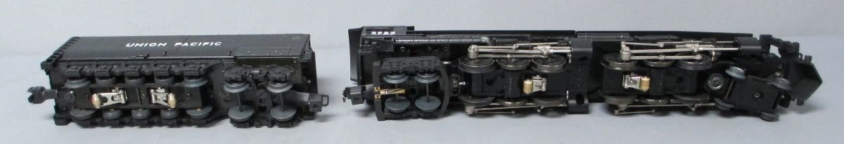 Lionel 6-28077 O Lionmaster Union Pacific 4-6-6-4 Challenger Steam Engine #3983 NIB