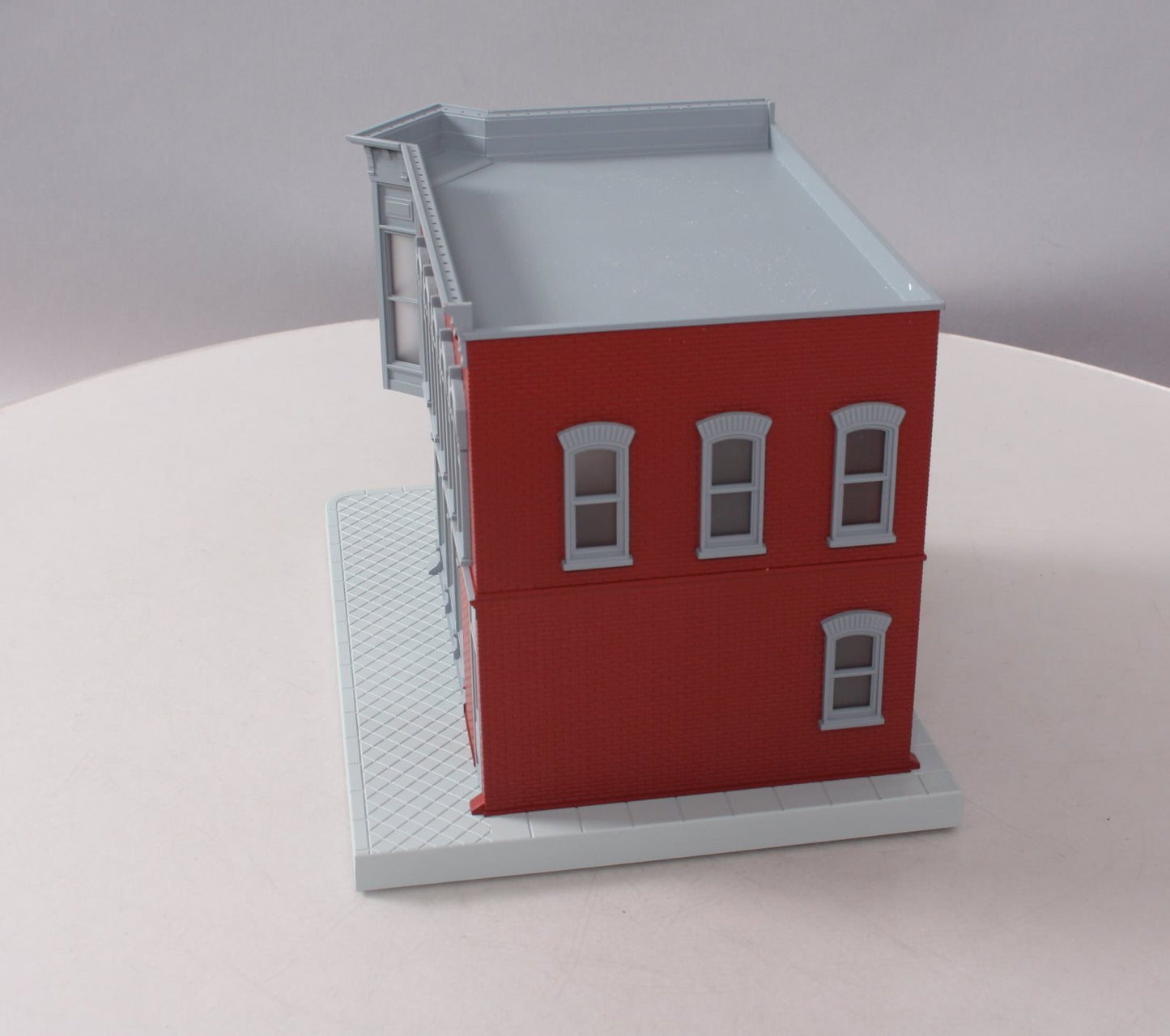 MTH 30-9012 O Gauge Corner Drug Store Red W/ Gray Trim LN/Box