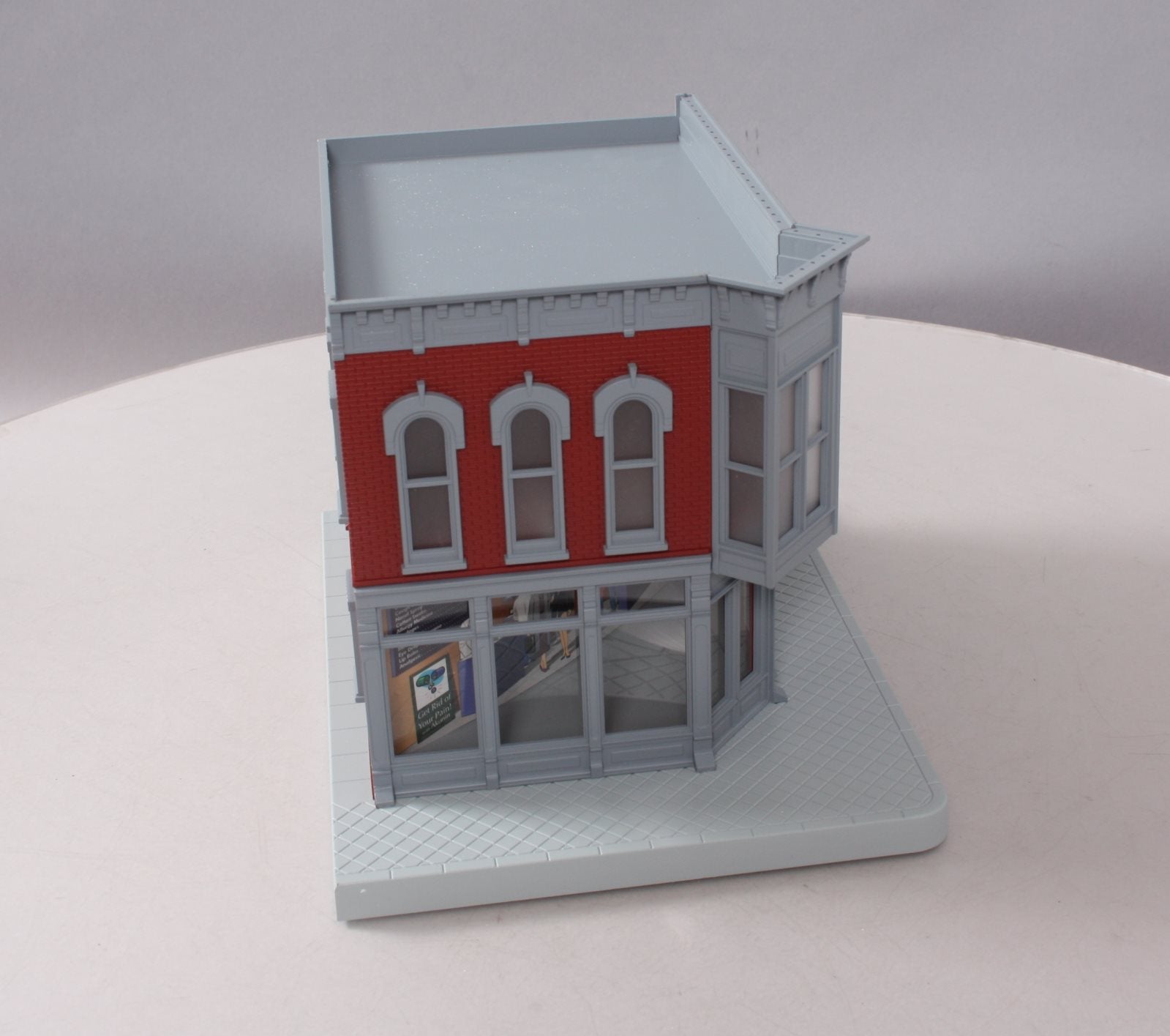 MTH 30-9012 O Gauge Corner Drug Store Red W/ Gray Trim LN/Box