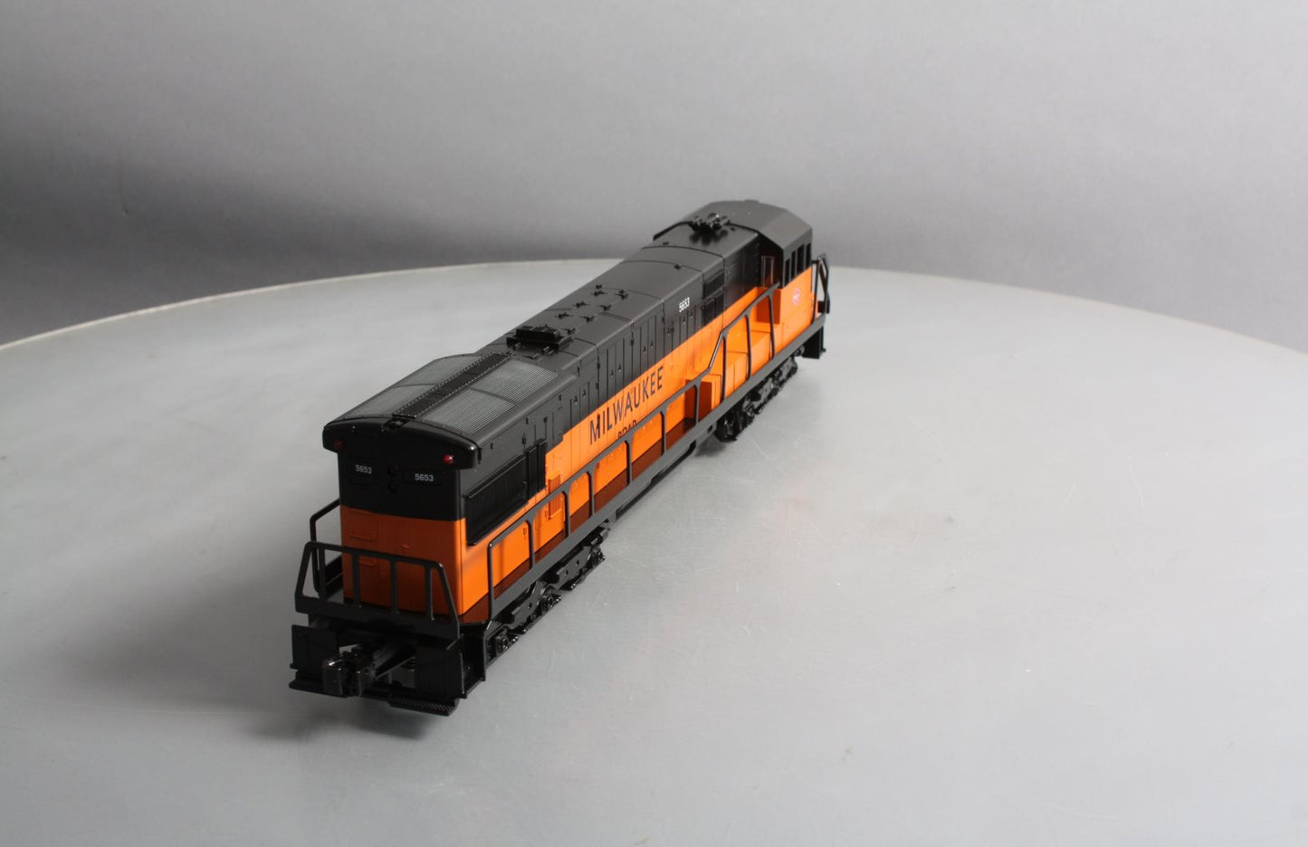 Williams 22207 O Milwaukee GE U33C Diesel Locomotive w/Horn & Bell - 3-Rail LN/Box
