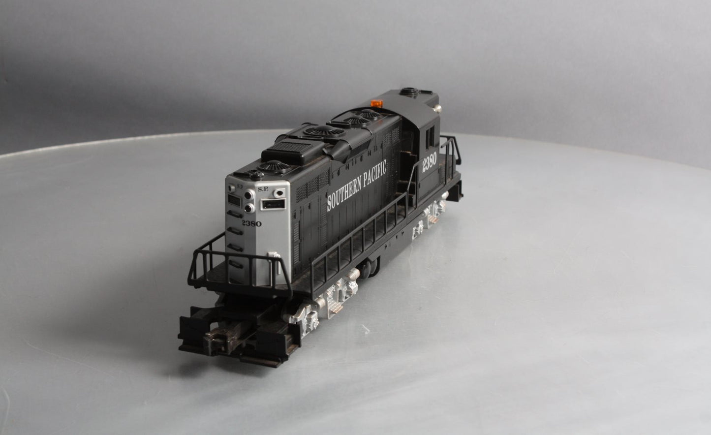 Lionel 6-18562 O Gauge Southern Pacific GP-9 Diesel Locomotive #2380 LN/Box