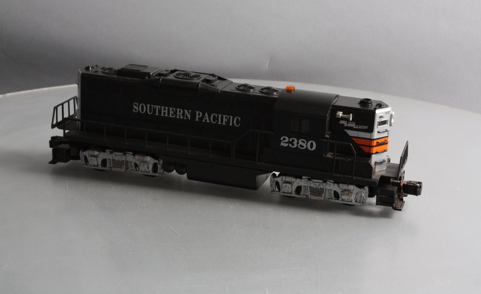 Lionel 6-18562 O Gauge Southern Pacific GP-9 Diesel Locomotive #2380 LN/Box