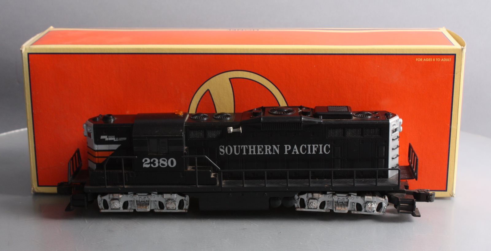 Lionel 6-18562 O Gauge Southern Pacific GP-9 Diesel Locomotive #2380 LN/Box