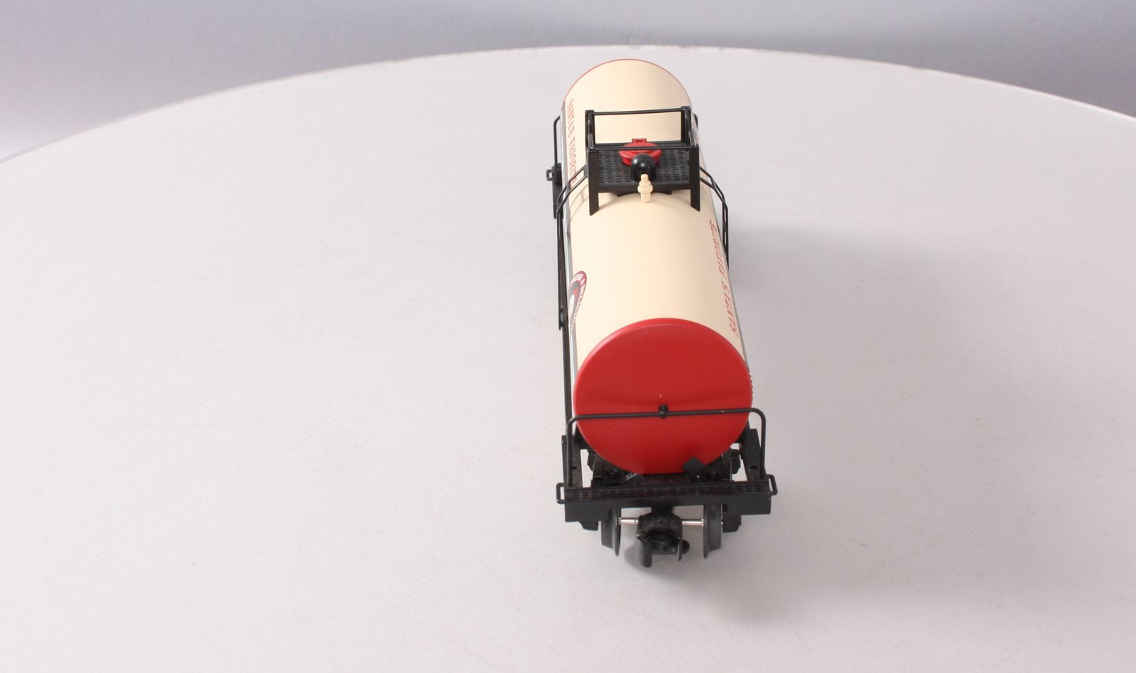 Lionel 6-36182 O Egg Nog Unibody Tank Car NIB