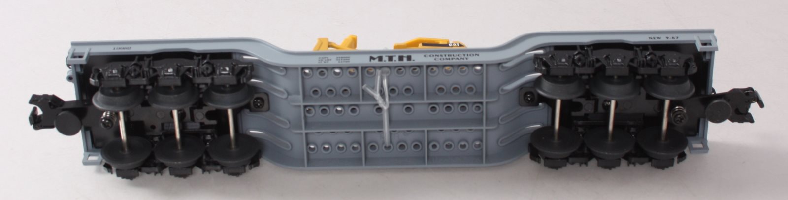 MTH 30-7618 O Gauge MTH Depressed Center Flatcar #19982 with Ertl Bulldozer NIB
