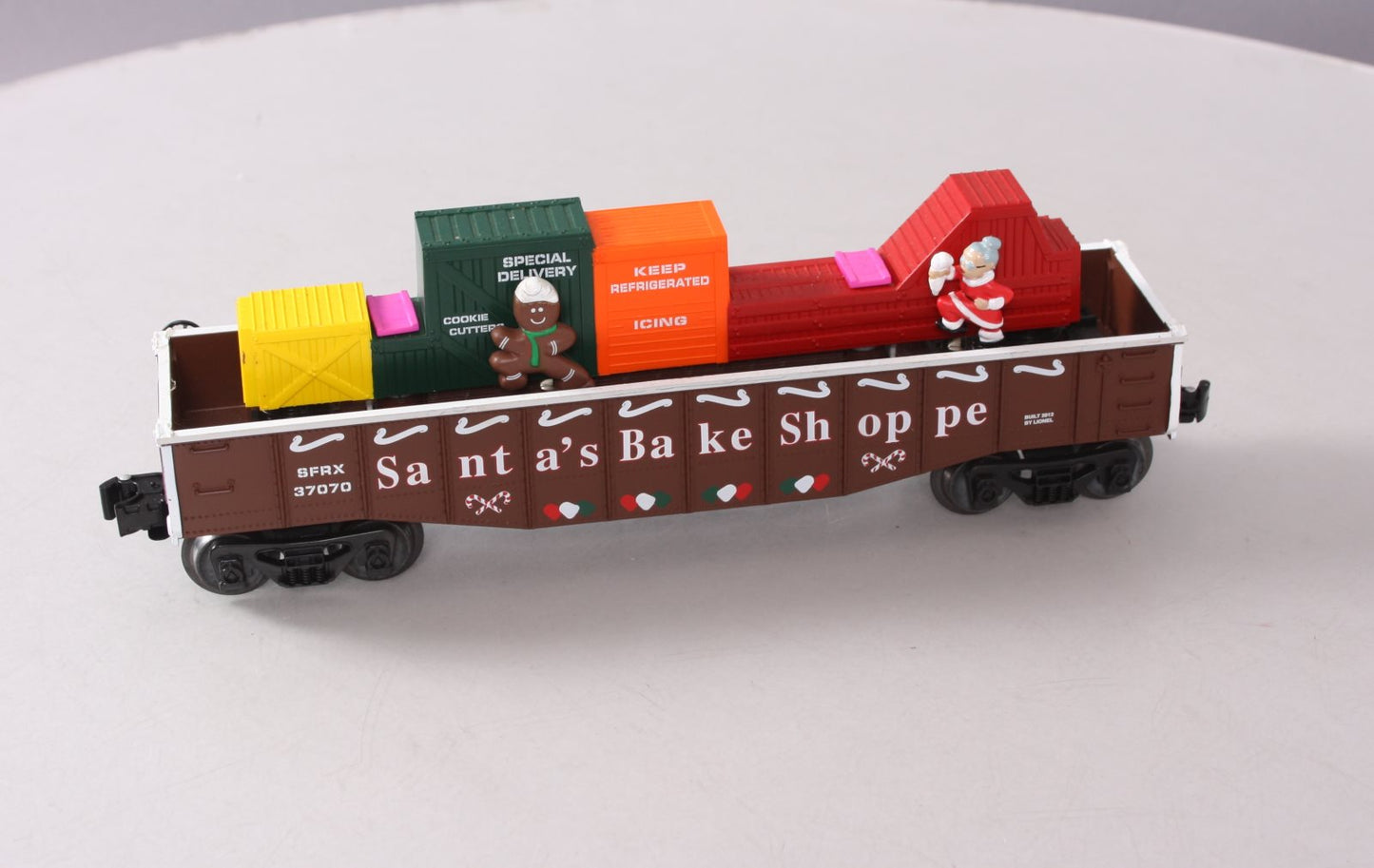 Lionel 6-37070 O Gauge Christmas Gingerbread Animated Gondola Car LN/Box