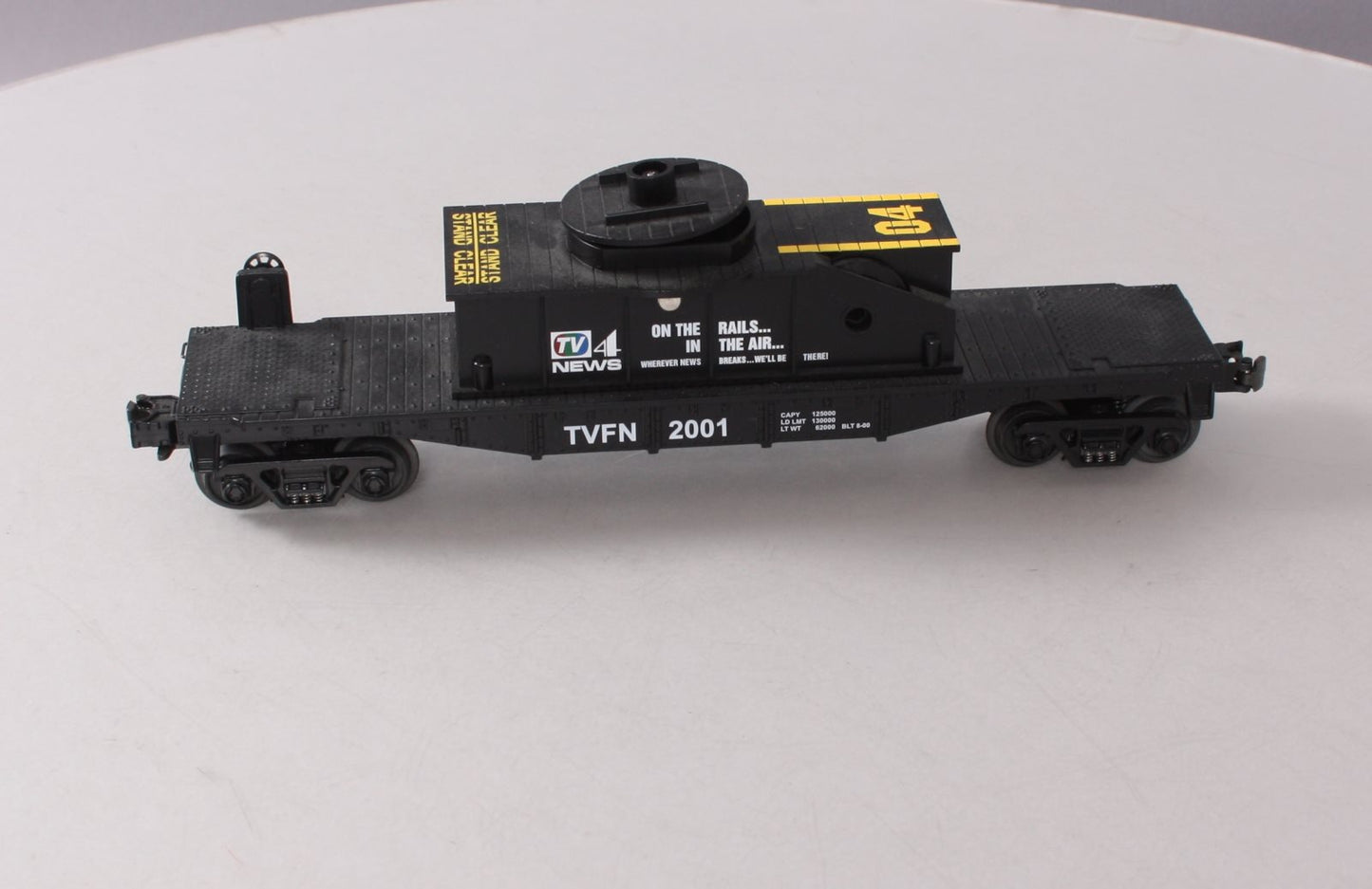 MTH 30-7695 O TVFN TV Channel 4 Flatcar w/ Operating Helicopter NIB