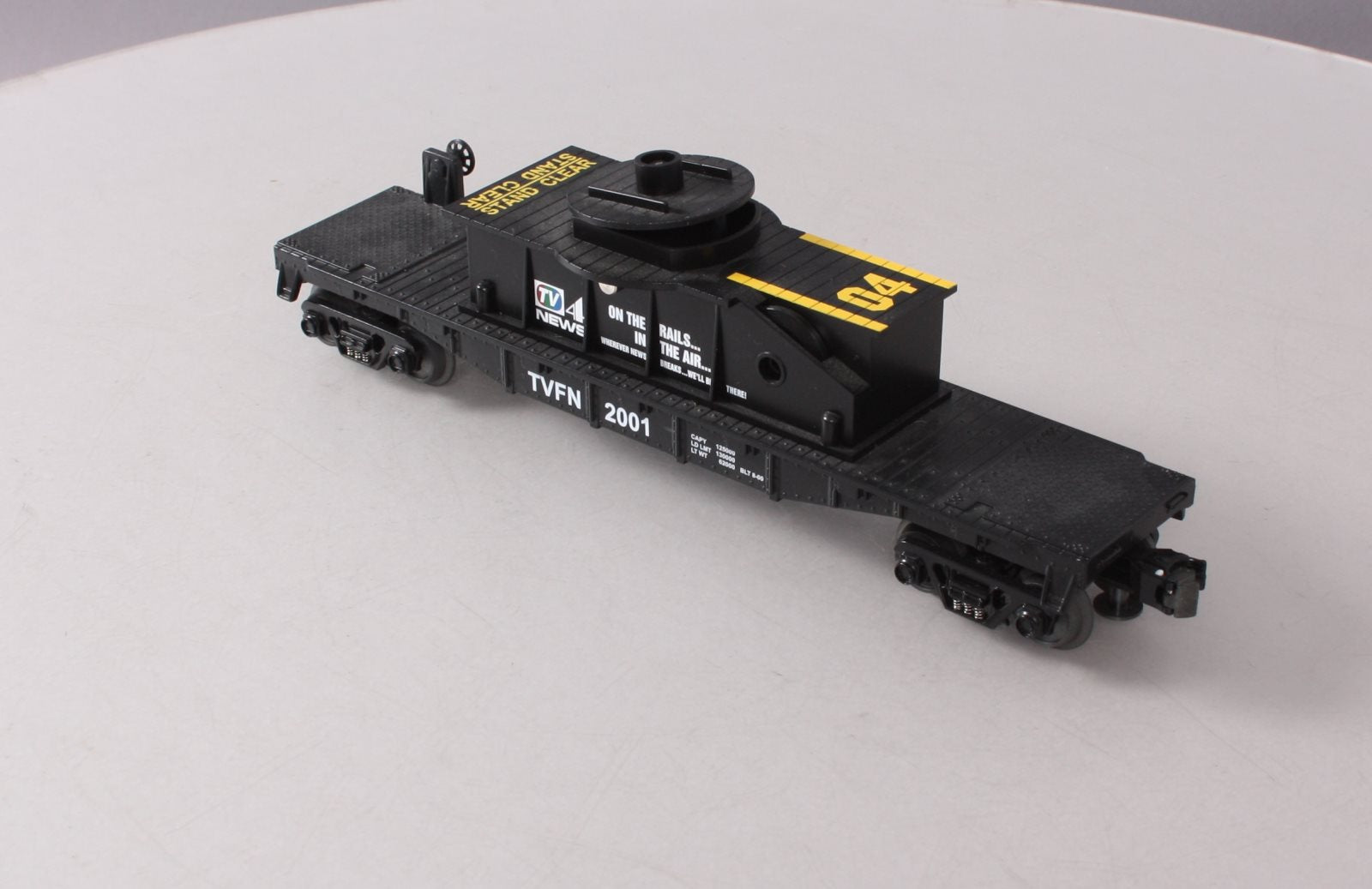 MTH 30-7695 O TVFN TV Channel 4 Flatcar w/ Operating Helicopter NIB