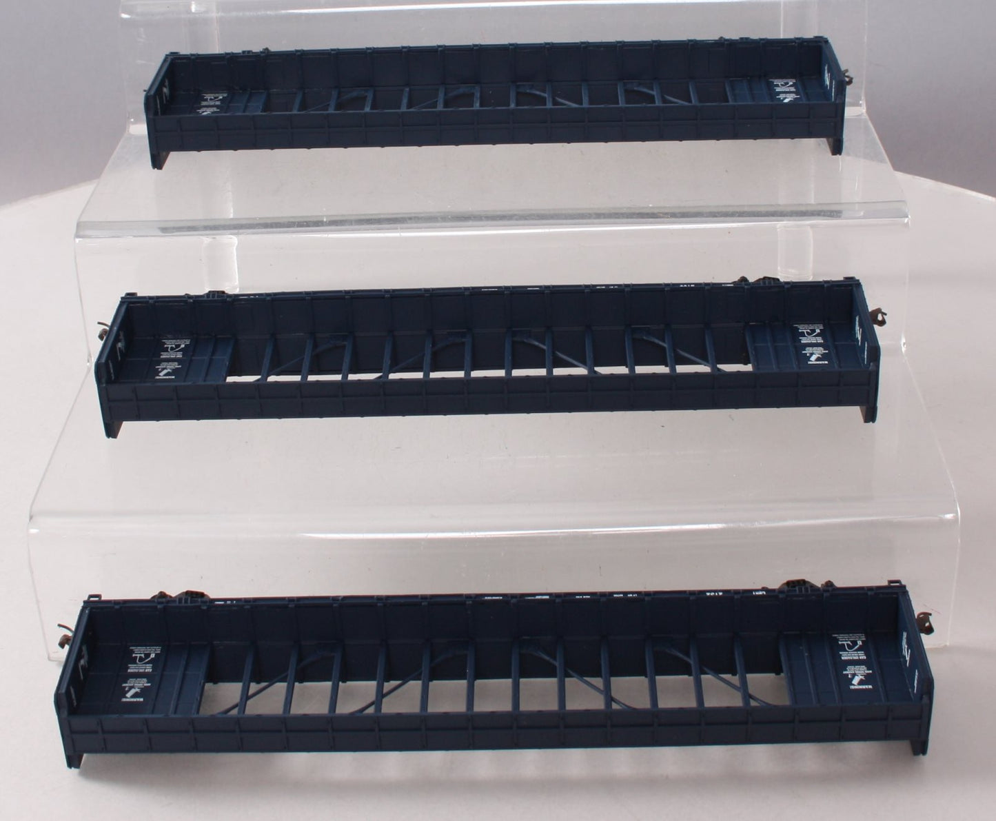 Walthers 932-34106 HO Plum Creek 72' Center Beam Bulkhead Flatcar (Pack of 3)