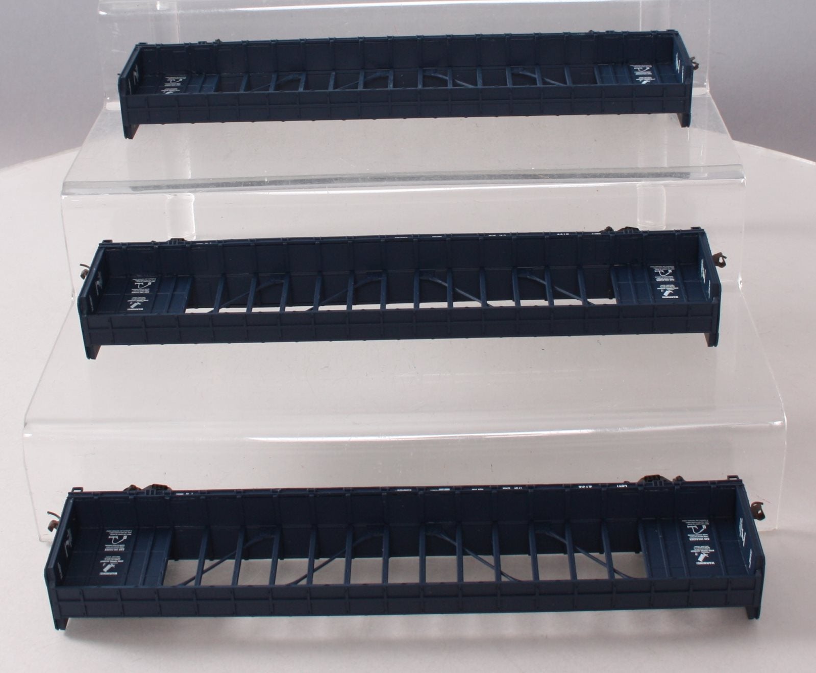 Walthers 932-34106 HO Plum Creek 72' Center Beam Bulkhead Flatcar (Pack of 3)