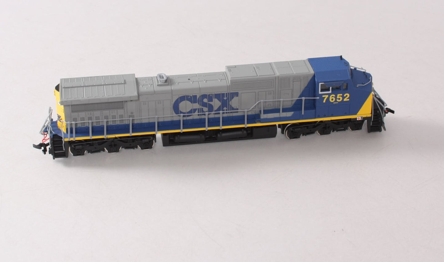 Bachmann 86011 HO Scale CSX GE Dash 8-40CW Wide Cab Diesel Locomoitve #7652 LN/Box