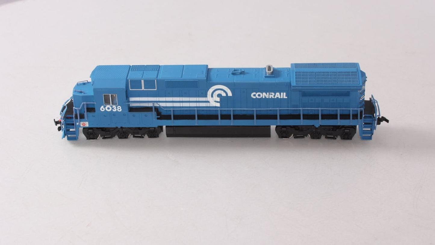 Bachmann 85013 HO Conrail GE Dash 8-40C Diesel Locomotive #6038 EX/Box