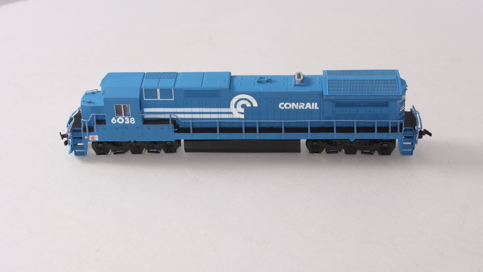Bachmann 85013 HO Conrail GE Dash 8-40C Diesel Locomotive #6038 EX/Box
