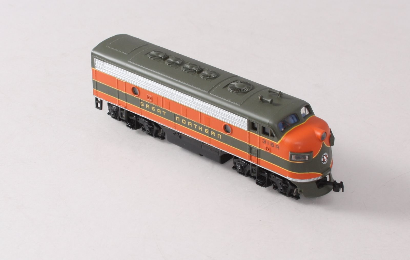 Bachmann 11207 HO Great Northern EMD GP35 Diesel Locomotive #316A