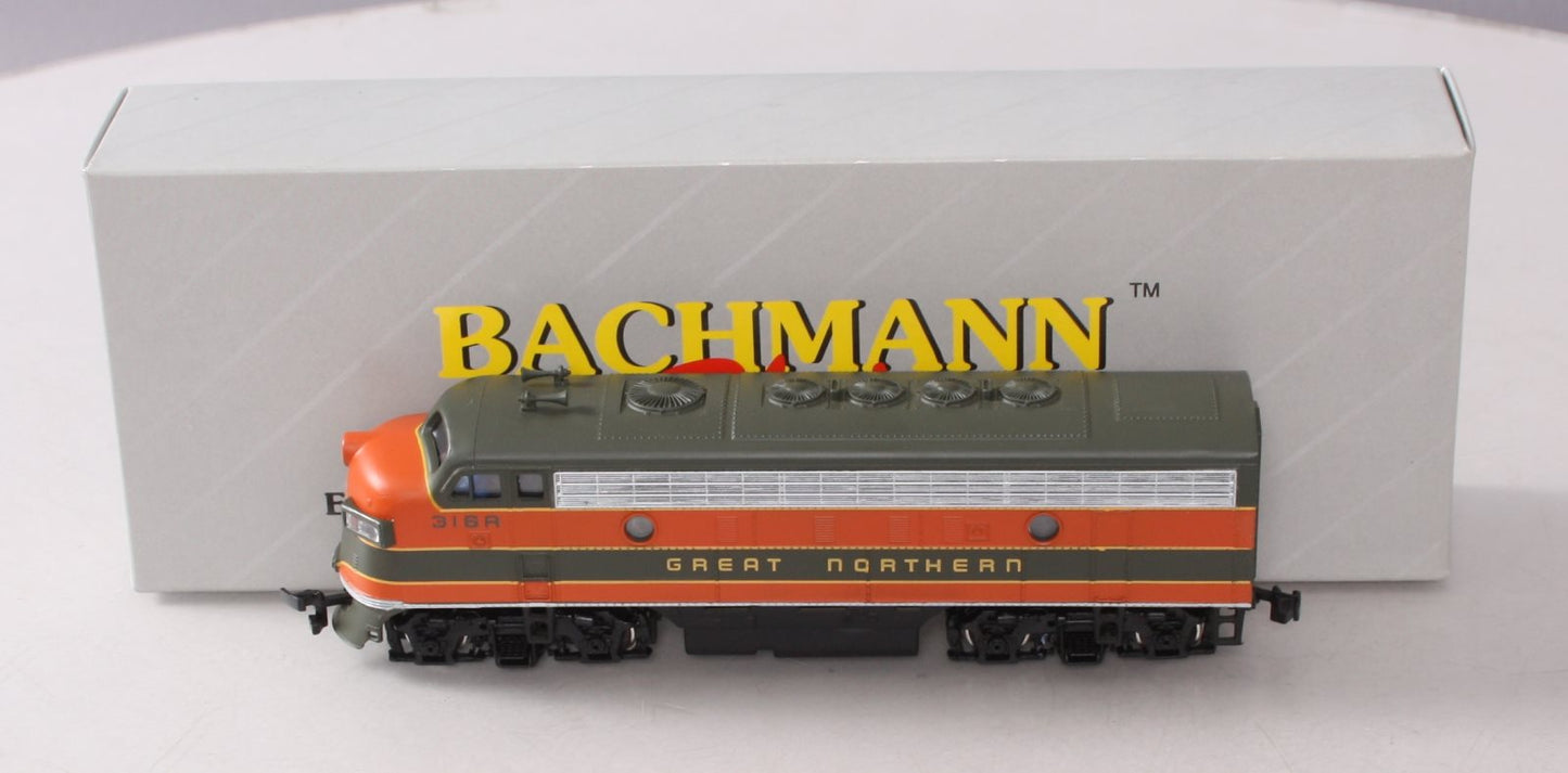 Bachmann 11207 HO Great Northern EMD GP35 Diesel Locomotive #316A
