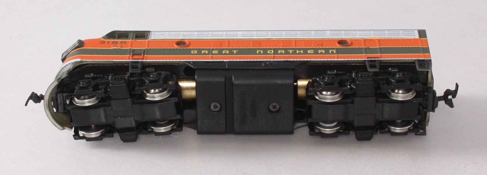 Bachmann 11207 HO Great Northern EMD GP35 Diesel Locomotive #316A