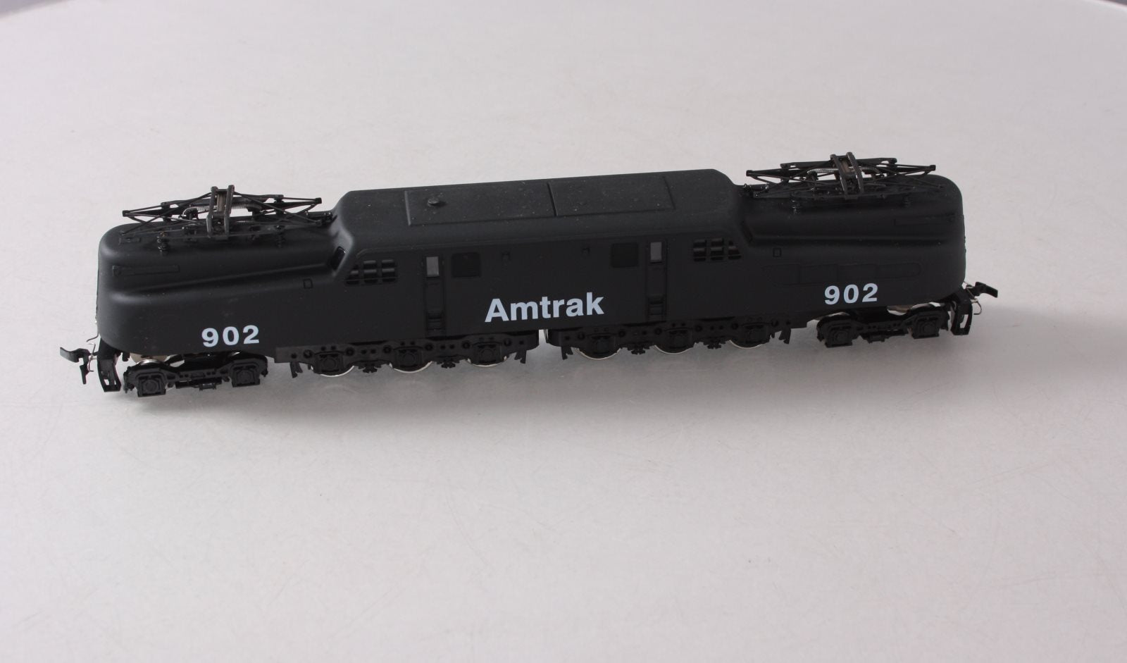 IHC M9310 HO Amtrak Electric Locomotive #902 LN/Box